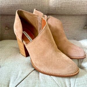 Chelsea & Violet Cut-out Bootie